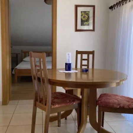 Apartment Bridic Okrug Donji Donji Okrug (Ciovo)